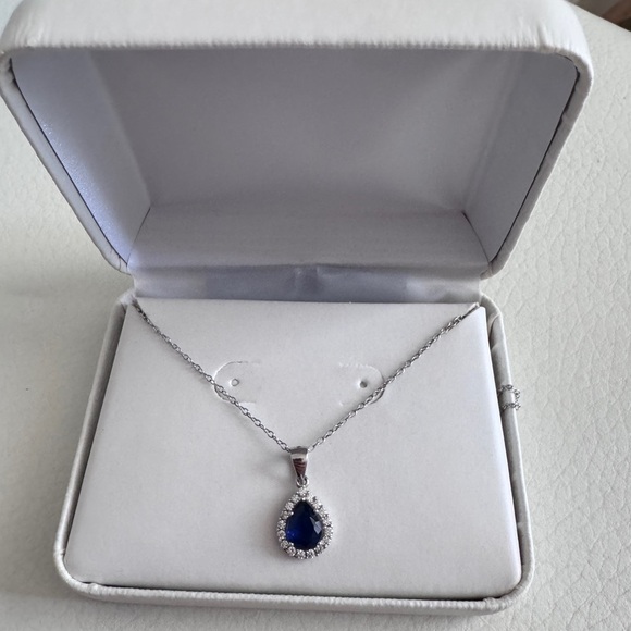 Jewelry - Pear Shaped Sapphire/Silver Necklace 925